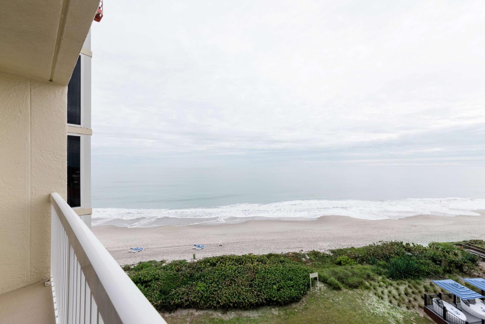 Hilton Melbourne Beach Oceanfront Екстер'єр фото