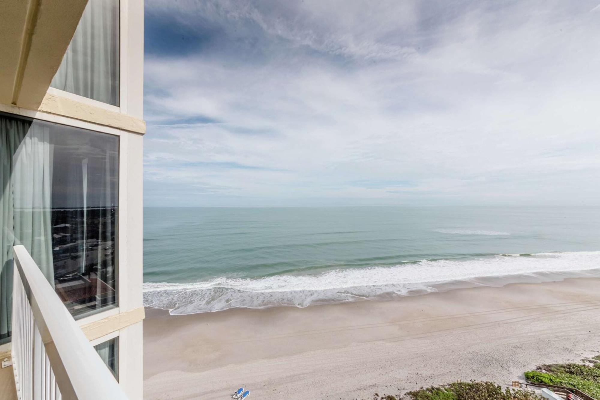 Hilton Melbourne Beach Oceanfront Екстер'єр фото