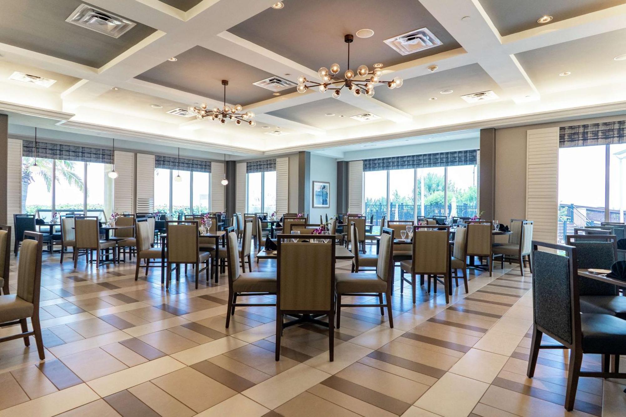 Hilton Melbourne Beach Oceanfront Екстер'єр фото