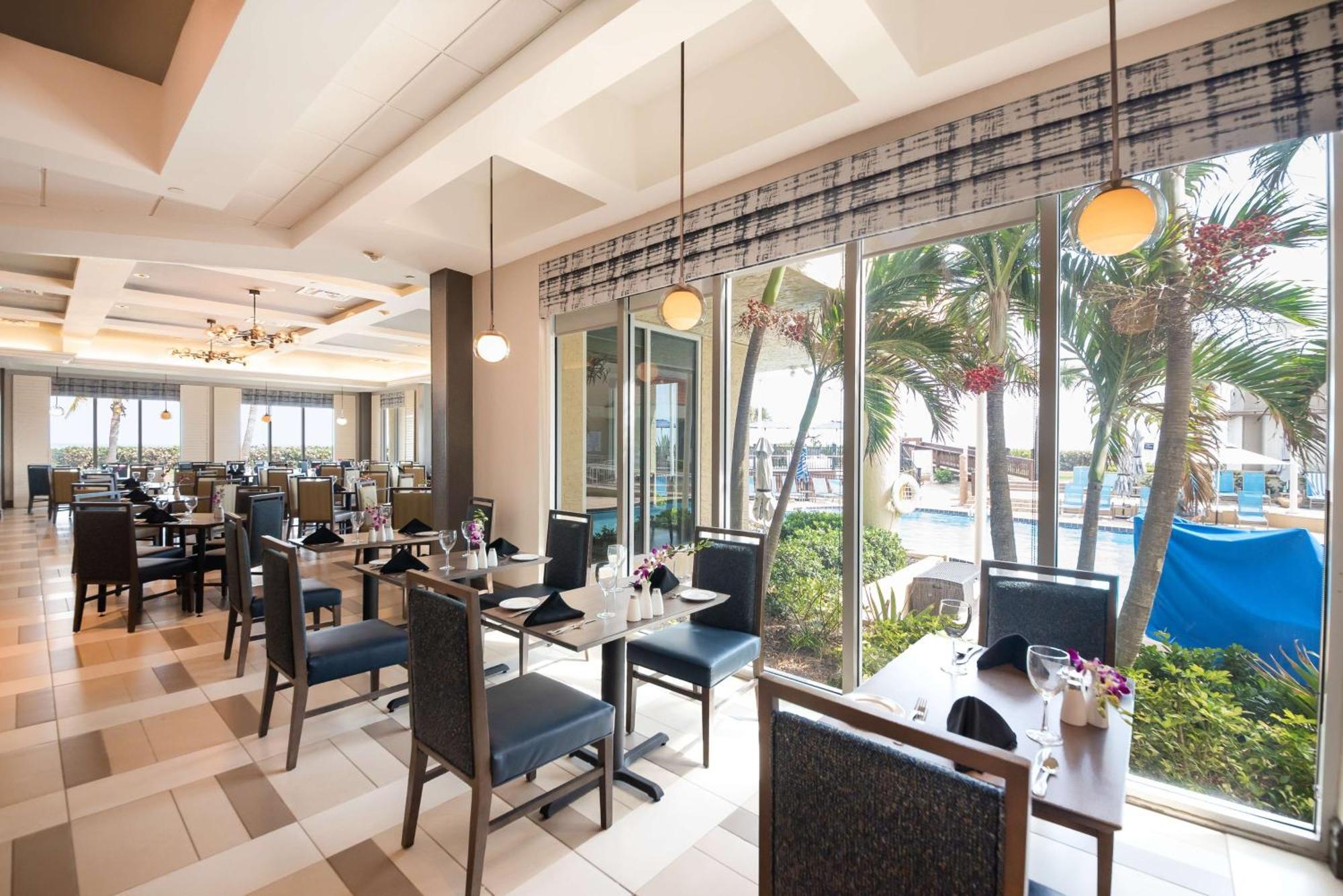 Hilton Melbourne Beach Oceanfront Екстер'єр фото